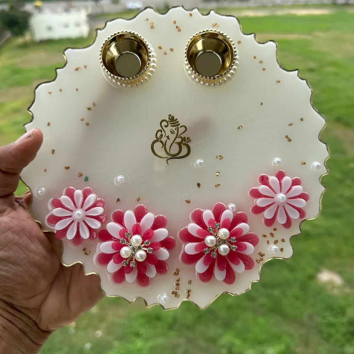 Handmade Resin Ganesha Pooja Thali with Kumkum & Akshat Bowls – Handmade Puja Thali - Image 3